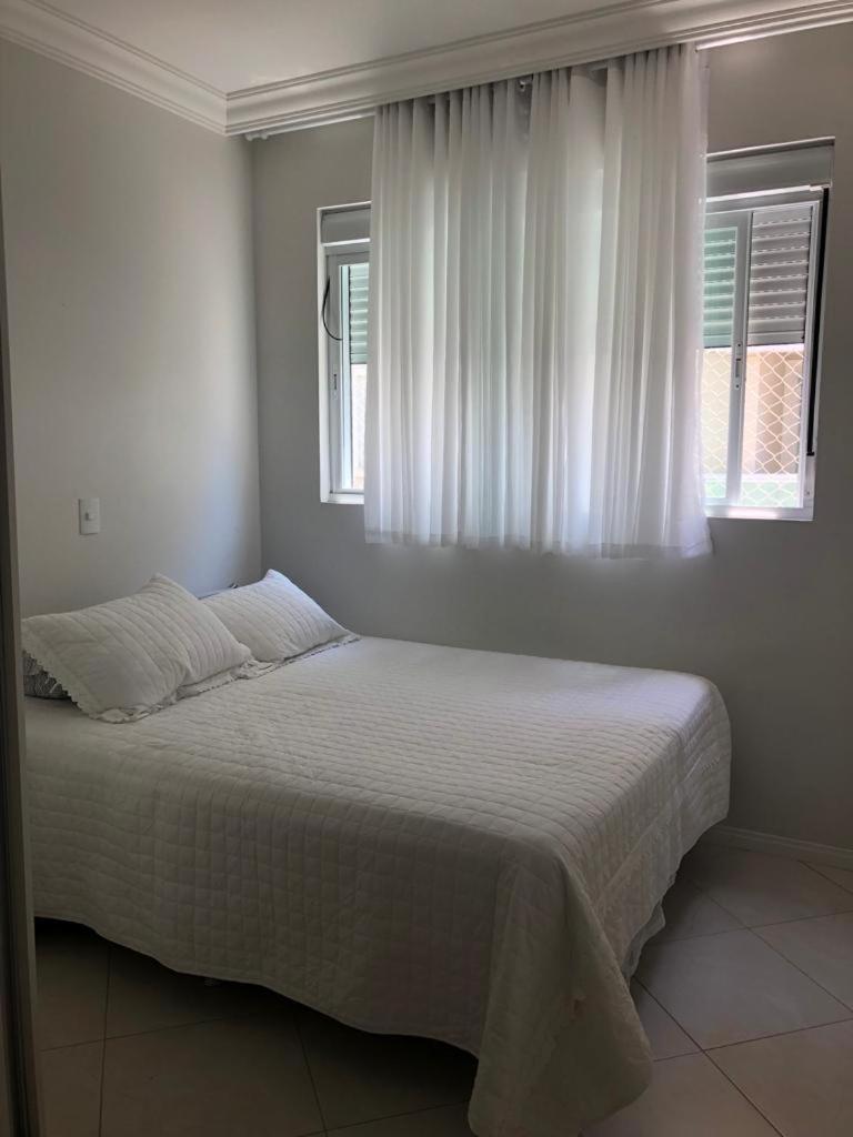Apartamento Ravena - Praia Dos Ingleses Florianópolis Екстериор снимка